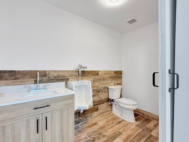 More Photos Of 36805 Cathedral Canyon Dr, Cathedral City Industrial For Sale