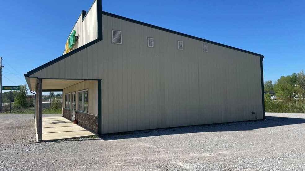 More Photos Of 15617 TN-111, Spencer General Retail For Sale