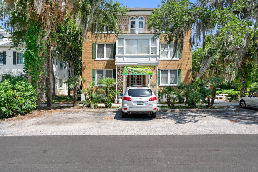 More Photos Of 124 Live Oak Ave, Daytona Beach Apartments For Sale