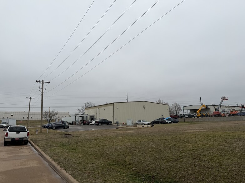 More Photos Of 3623 N Star Dr, Stillwater Warehouse For Lease