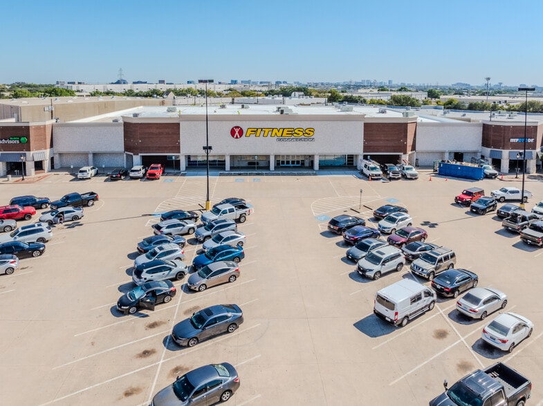 More Photos Of 2810 E Trinity Mills Rd, Carrollton Unknown For Lease