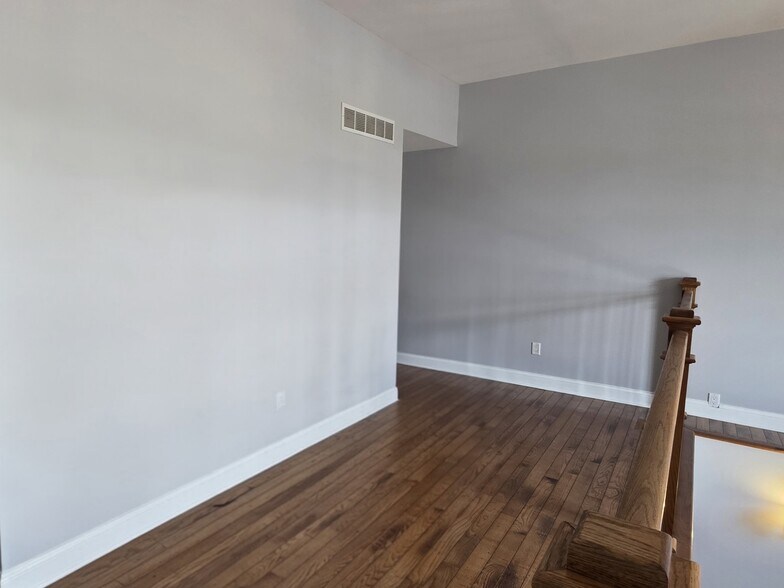 More Photos Of 169-173 E Chestnut St, Burlington Storefront Retail Residential For Sale