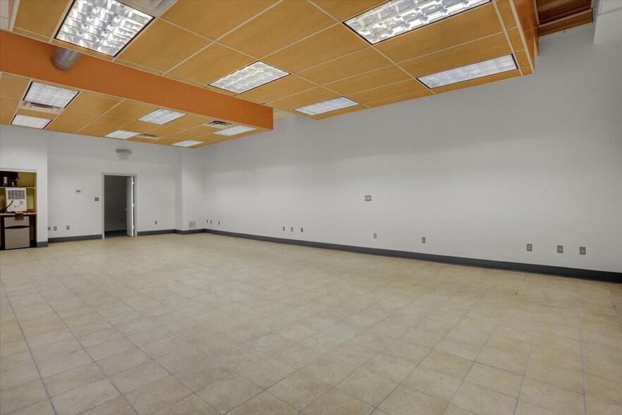 More Photos Of 4116 New Holland Rd, Mohnton Warehouse For Sale