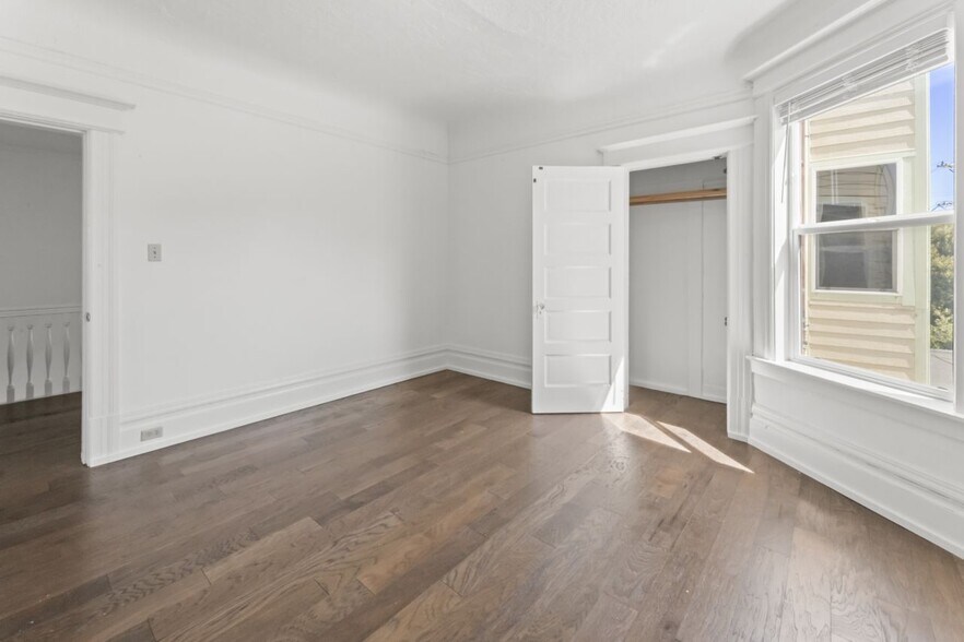 More Photos Of 131 Richland Ave, San Francisco Apartments For Sale