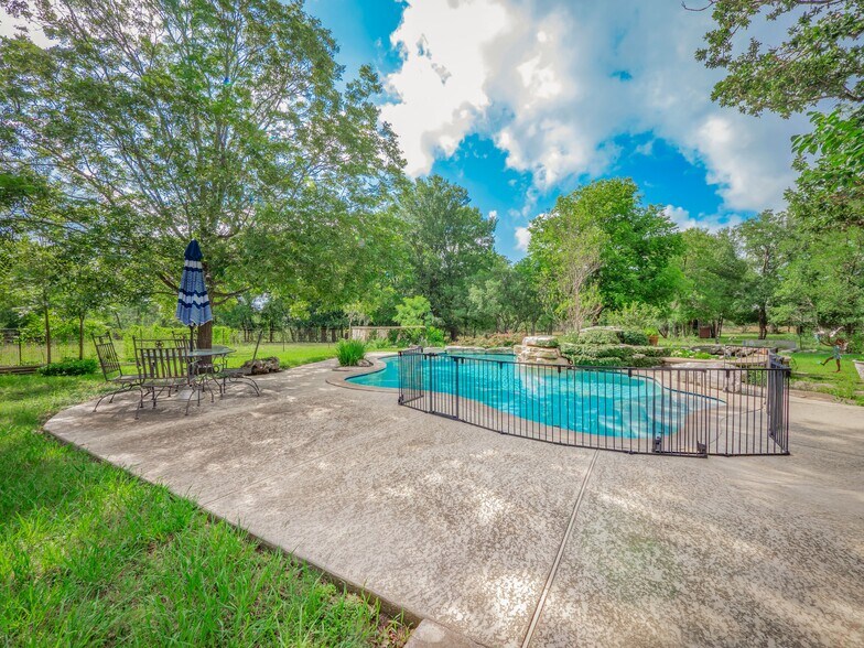 More Photos Of 13511 Carpenter Ln, Manchaca Land For Sale