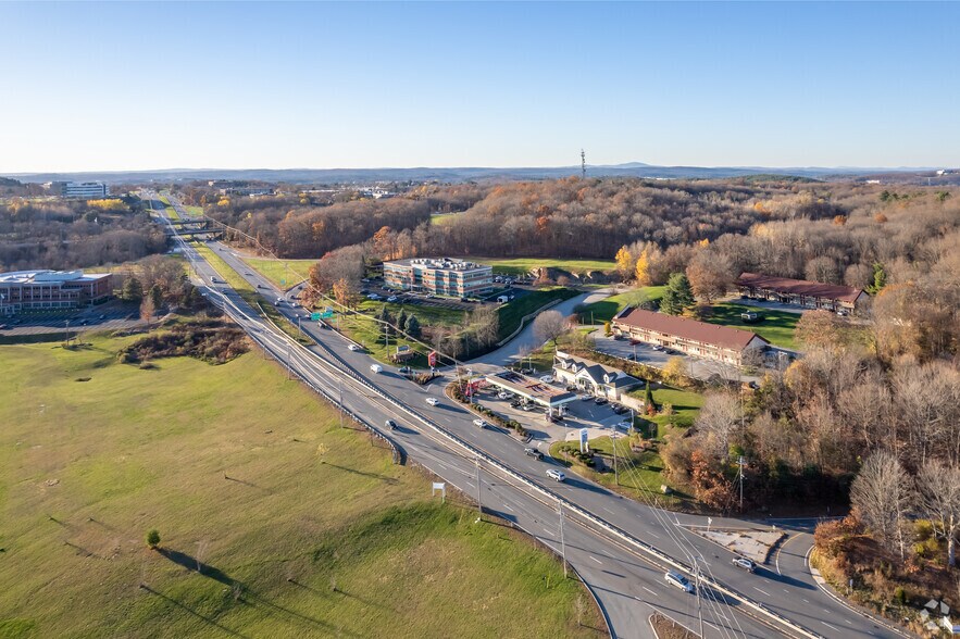 More Photos Of 2 Park Central Dr, Southborough Medical For Lease
