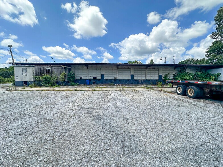 More Photos Of 2810 Regina Dr NW, Atlanta Warehouse For Lease