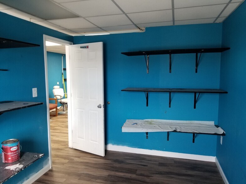 More Photos Of 4700 Stamp Rd, Marlow Heights General Retail For Lease