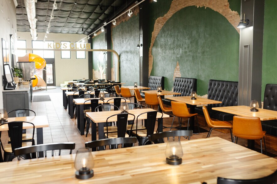 More Photos Of 14 W Main St, Idabel Restaurant For Sale