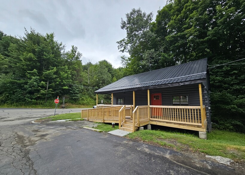 More Photos Of 513 PA-492, New Milford Office Residential For Lease