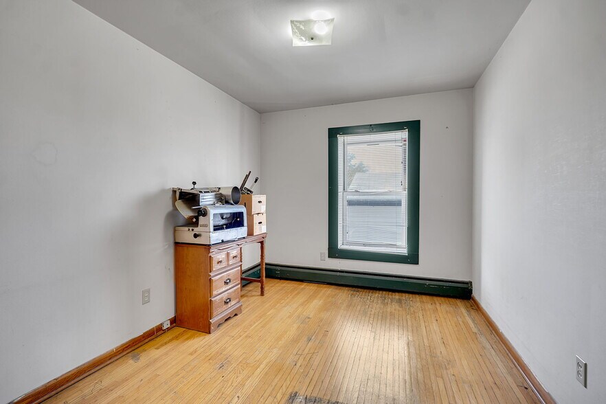 More Photos Of 2123 Clinton St, Buffalo Restaurant For Sale