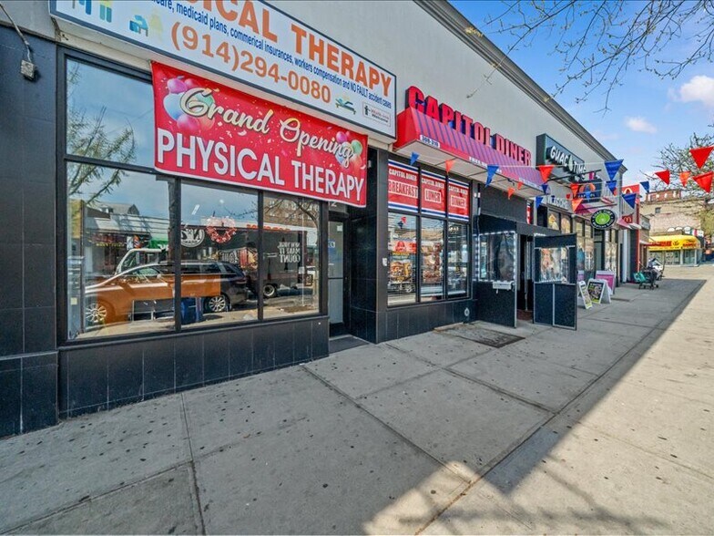 More Photos Of 304-312 E 204th St, Bronx Storefront For Sale