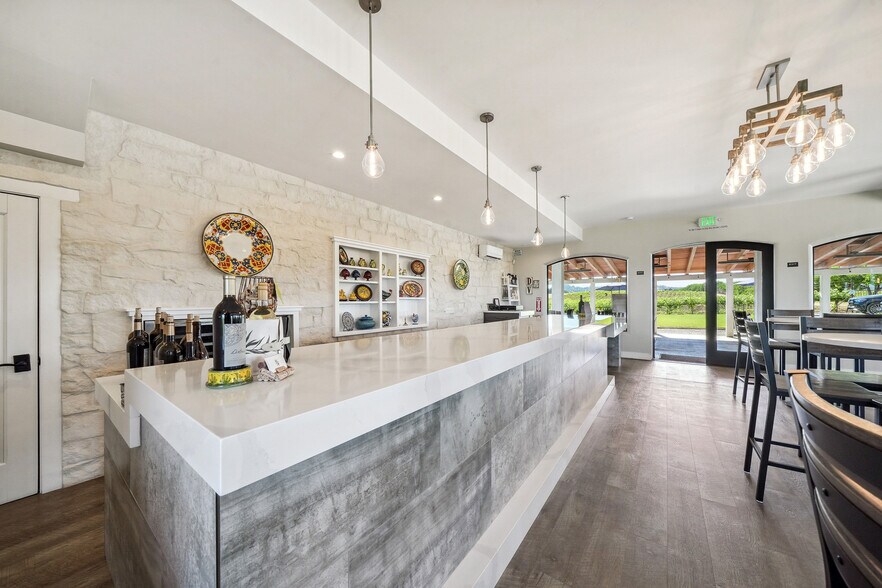 More Photos Of 10786 Shenandoah Rd, Plymouth Winery Vineyard For Sale