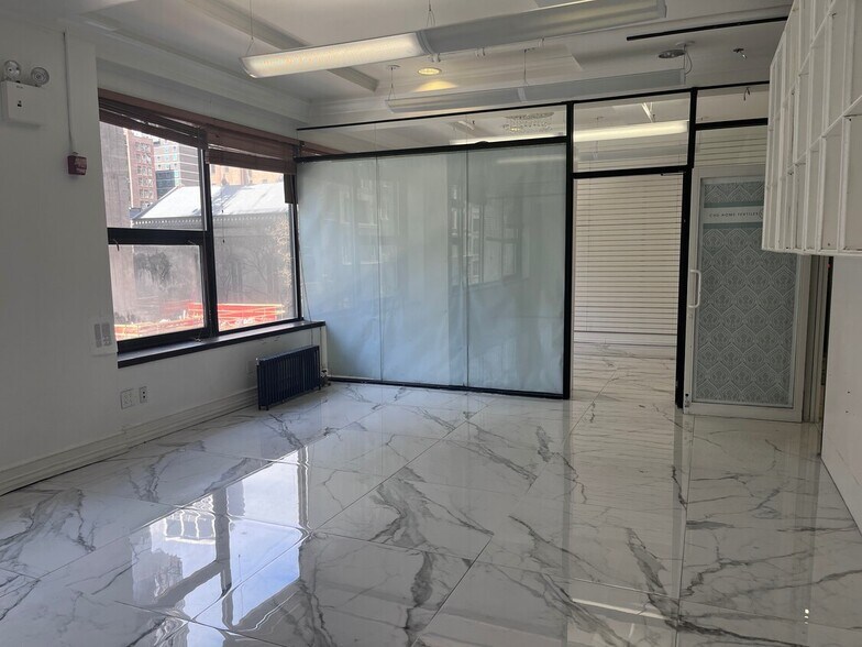 More Photos Of 255 Fifth Ave, New York Loft Creative Space For Lease