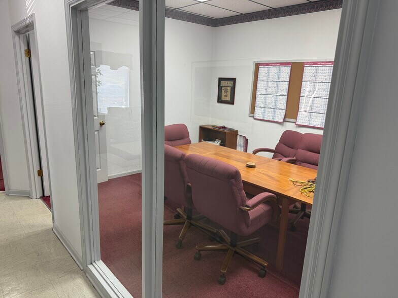 More Photos Of 1401 Maclay Commerce Dr, Tallahassee Office For Sale