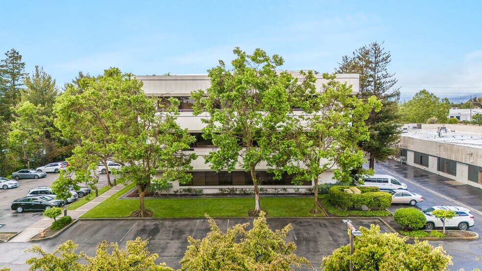 More Photos Of 3235 Kifer Rd, Santa Clara Office For Lease