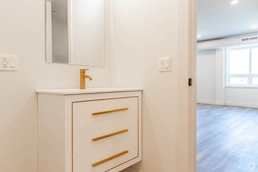 More Photos Of 55 Washington St, East Orange Apartments For Sale