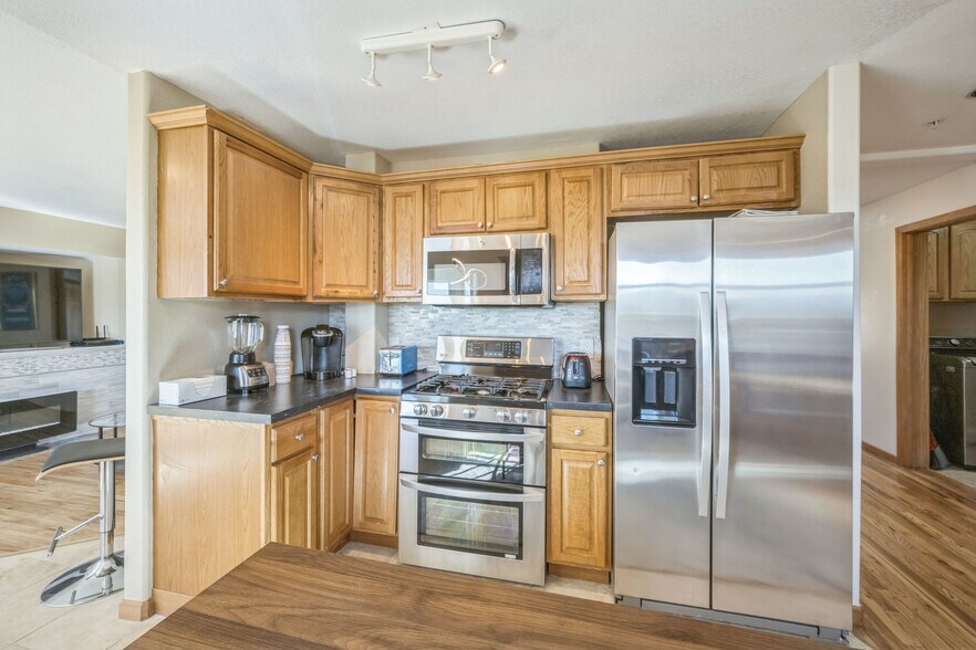 More Photos Of 5380 N Lariat Dr, Castle Rock Specialty For Sale