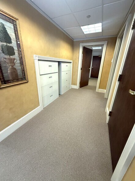 More Photos Of 155 Lafayette Rd, North Hampton Medical For Lease