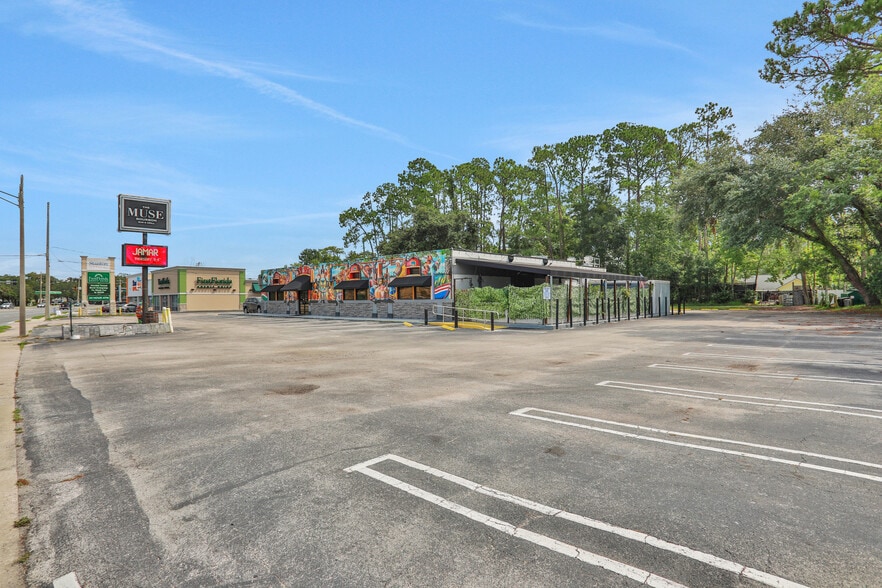 More Photos Of 11475 San Jose Blvd, Jacksonville Bar For Sale