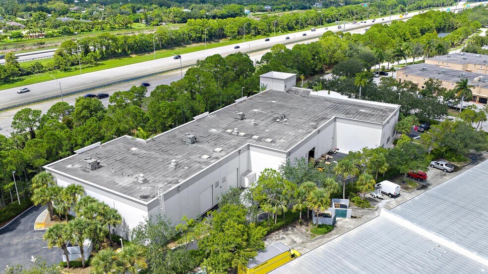 More Photos Of 3126 Jupiter Park Dr, Jupiter Warehouse For Lease
