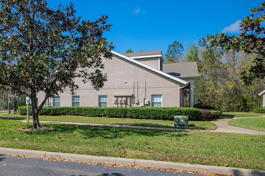 More Photos Of 4969-4971 Van Dyke Rd, Lutz Medical For Sale