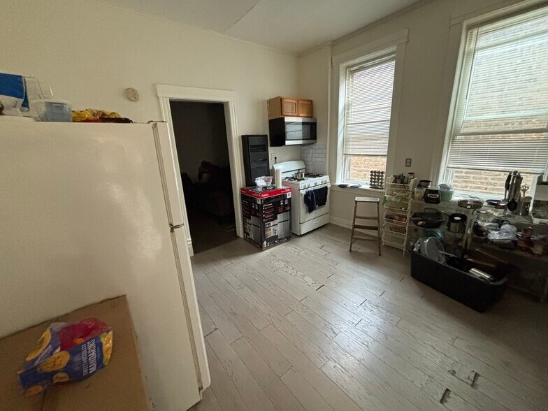 More Photos Of 2338 S Kedzie Ave, Chicago Apartments For Sale