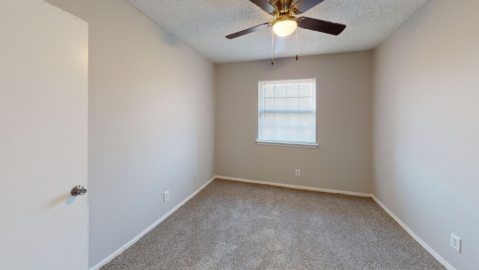 More Photos Of 1713 S Memorial Dr, Tulsa Apartments For Sale