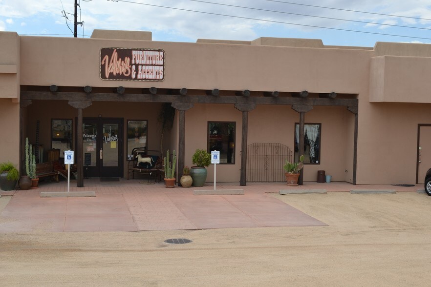 More Photos Of 6070 E Cave Creek Rd, Cave Creek Storefront Retail Office For Lease