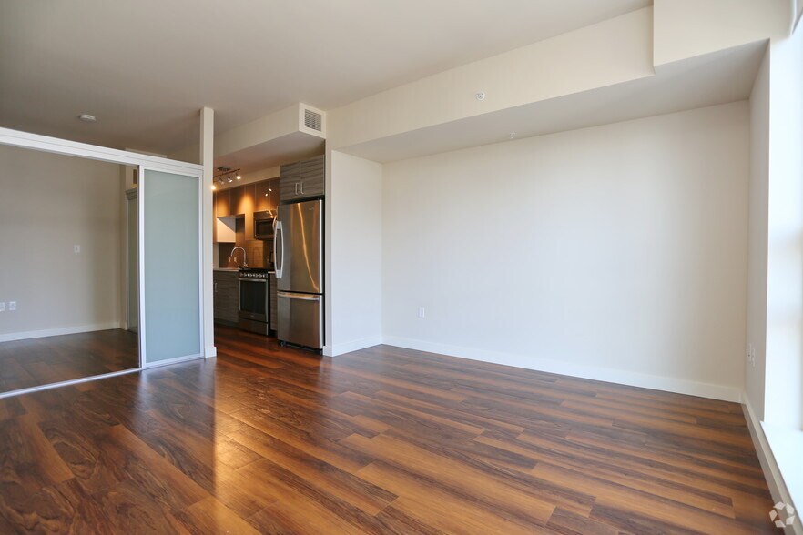 More Photos Of 2105 5th Ave, Seattle Apartments For Lease