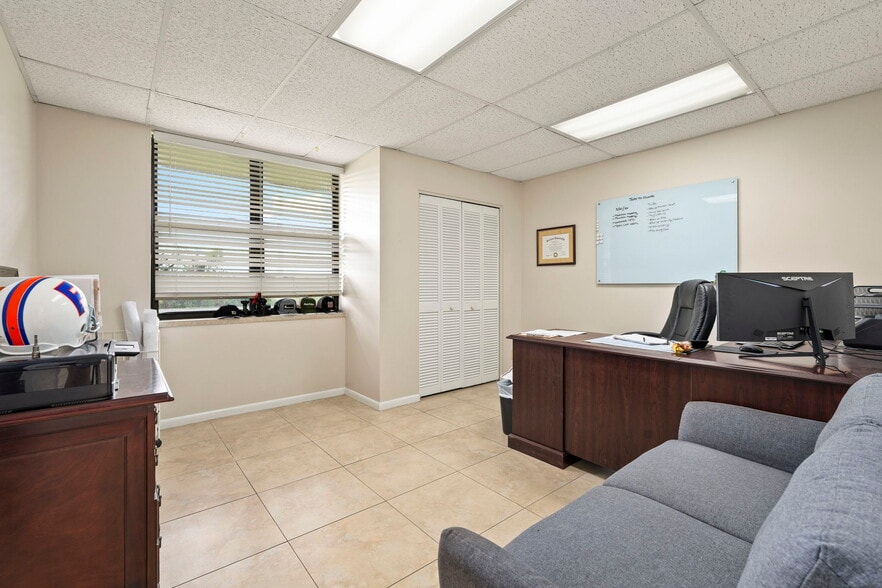 More Photos Of 16050 Orange Ave, Fort Pierce Warehouse For Sale