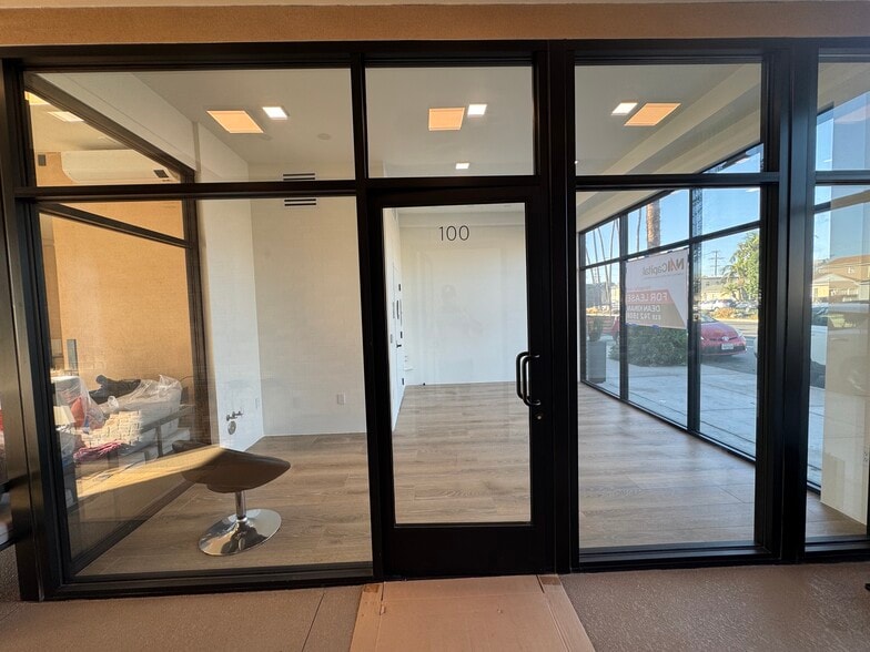 More Photos Of 5744 E 2nd St, Long Beach Storefront Retail Office For Lease
