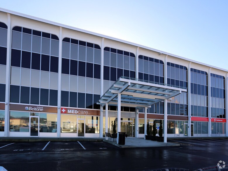 More Photos Of 435 Trunk Rd, Duncan Medical For Lease