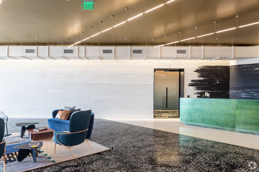 More Photos Of 545 NW 26th St, Miami Office For Lease