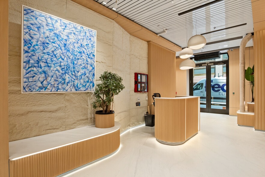 More Photos Of 6 E 45th St, New York Office For Lease