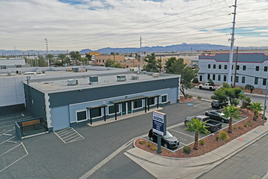 More Photos Of 5860-5880 S Valley View Blvd, Las Vegas Warehouse For Lease