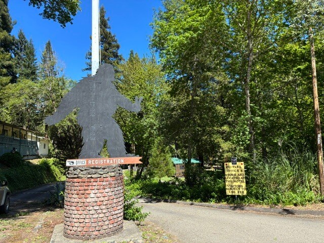 More Photos Of 4112 Redwood Dr, Redway Hotel For Sale