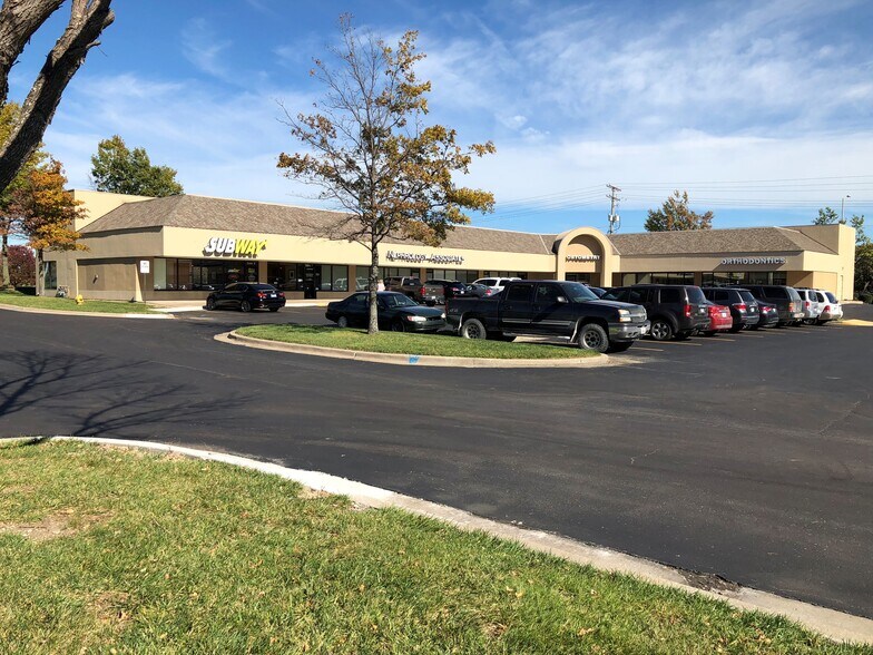 More Photos Of 1811-1861 S Ridgeview Rd, Olathe Unknown For Lease