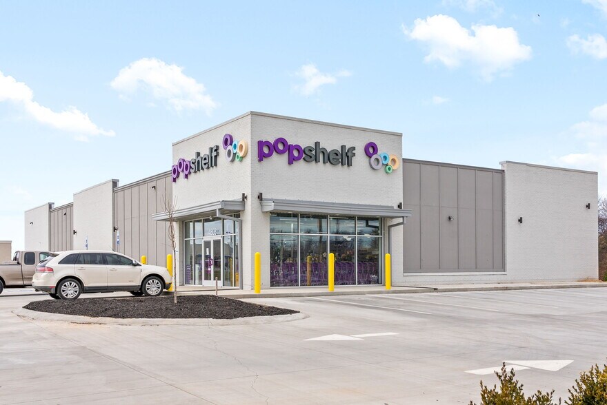 More Photos Of 4801 Fort Campbell Blvd, Hopkinsville Department Store For Sale