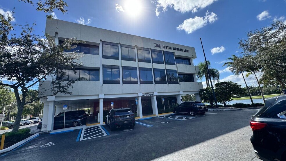 More Photos Of 1290 Weston Rd, Weston Office For Lease