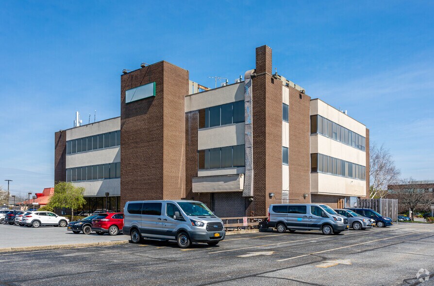 More Photos Of 15 Matthews St, Goshen Office For Sale