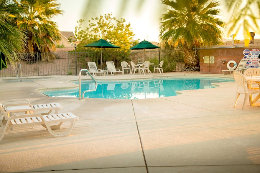 More Photos Of 520 N Moapa Valley Blvd, Overton Hotel For Sale