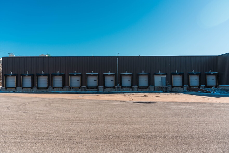 More Photos Of 2000 Washington Blvd, Baltimore Warehouse For Lease