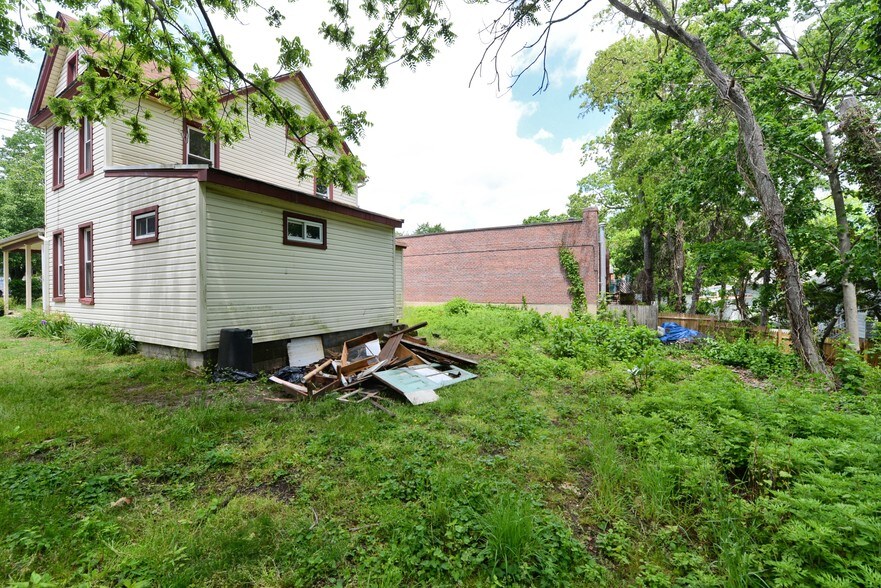 More Photos Of 1025 Woodfield Rd, West Hempstead Land For Sale
