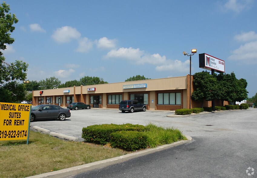 Primary Photo Of 300-312 W 80th Pl, Merrillville Medical For Lease