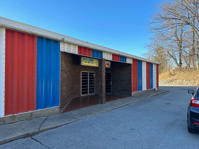 More Photos Of 1717 Franklin Ave, Henderson Skating Rink For Sale