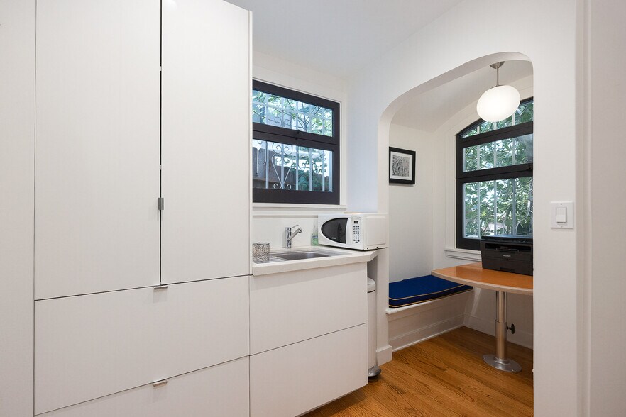 More Photos Of 1913-1915 Hyperion Ave, Los Angeles Loft Creative Space For Sale