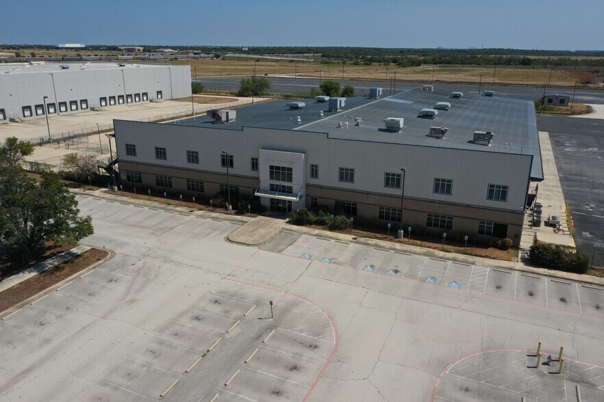 More Photos Of 10310 Fischer Rd, Von Ormy Manufacturing For Sale