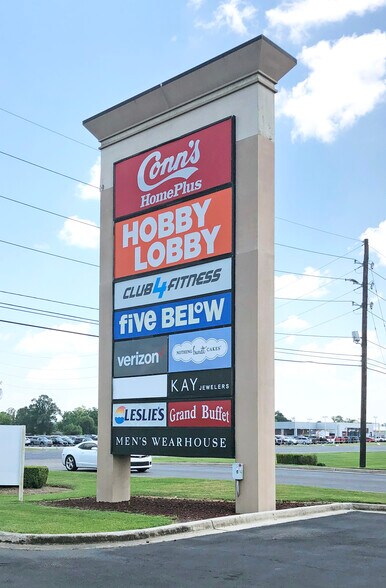 More Photos Of 1779 Martin Luther King Blvd, Houma Unknown For Lease