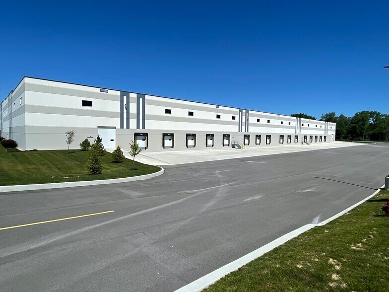 More Photos Of 5405 Stanley Rd, Indianapolis Distribution For Lease